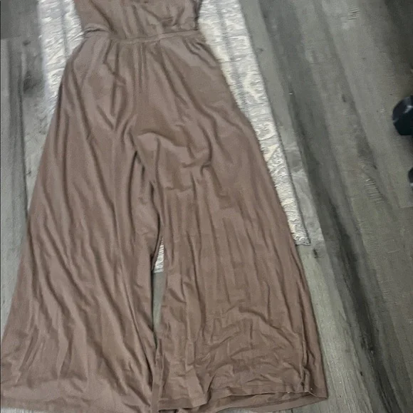 Old Navy Brown Halter Jumpsuit - Picture 4 of 4